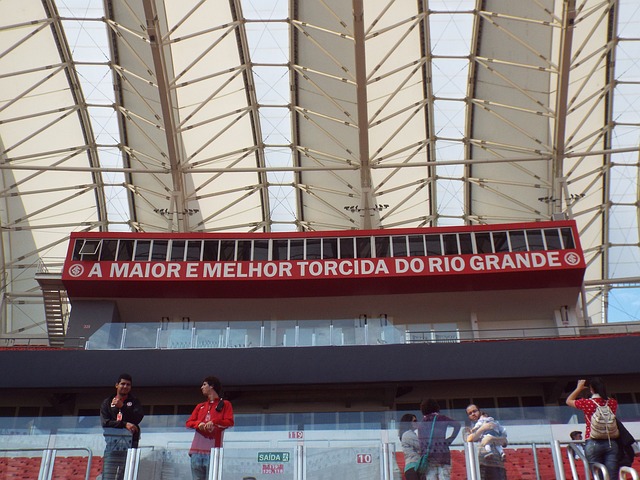 僅僅是等球 僅僅是等球